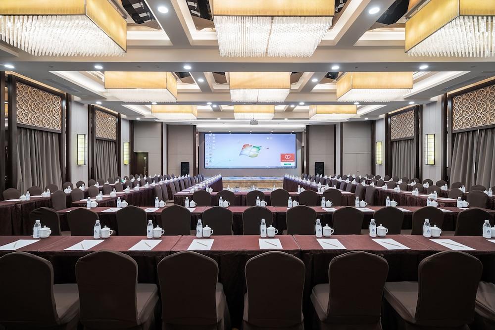 Minshan Lhasa Grand Hotel Chengdu Buitenkant foto