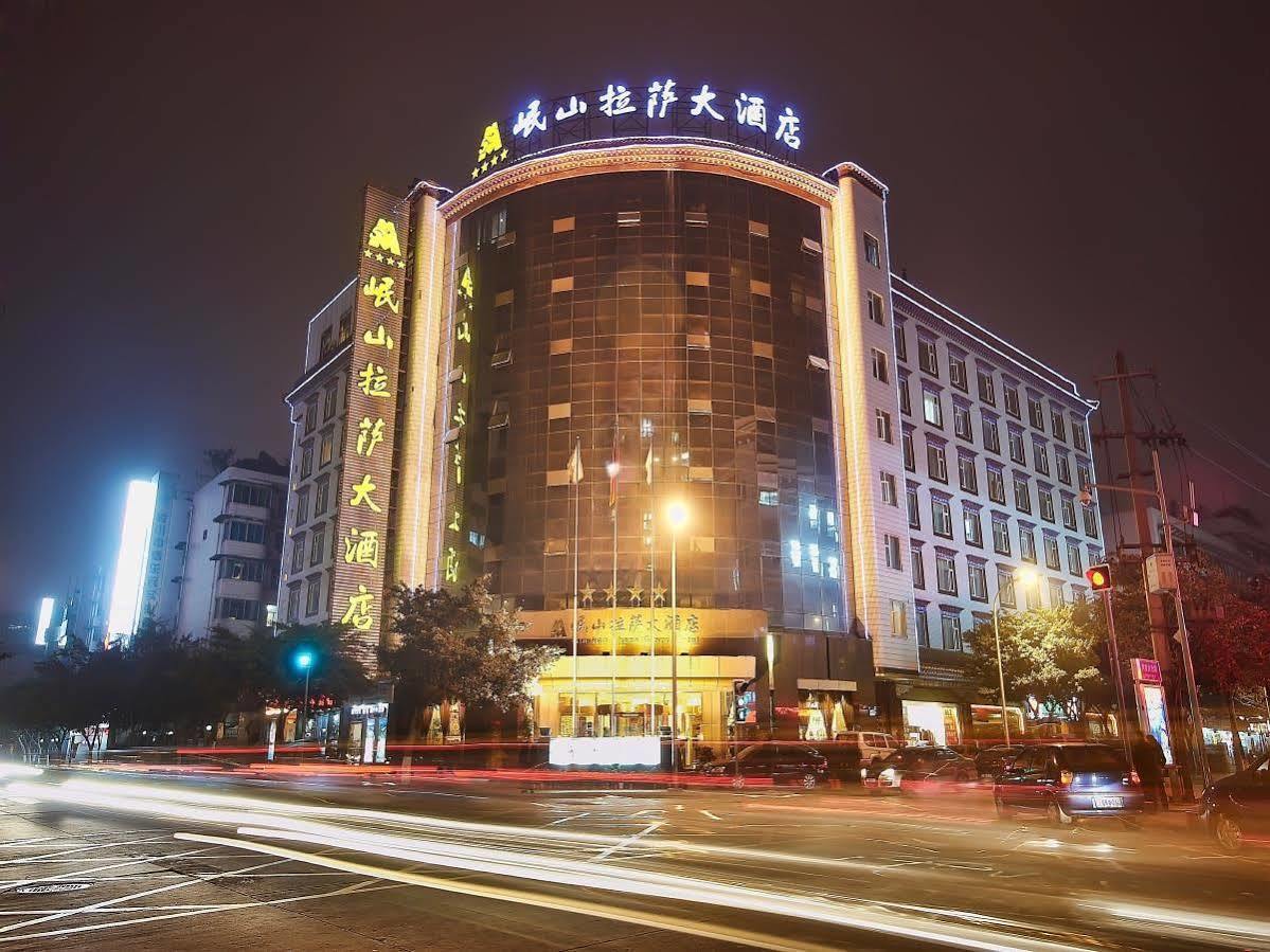 Minshan Lhasa Grand Hotel Chengdu Buitenkant foto